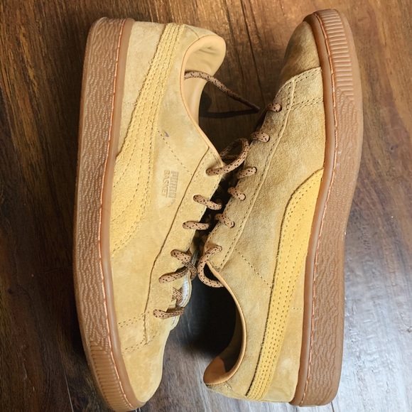 Women’s Puma shoes size 5 - Picture 2 of 6